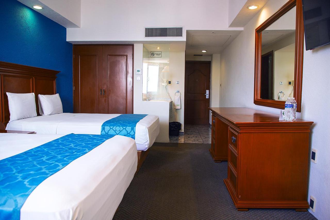 Lois Hotel 4*