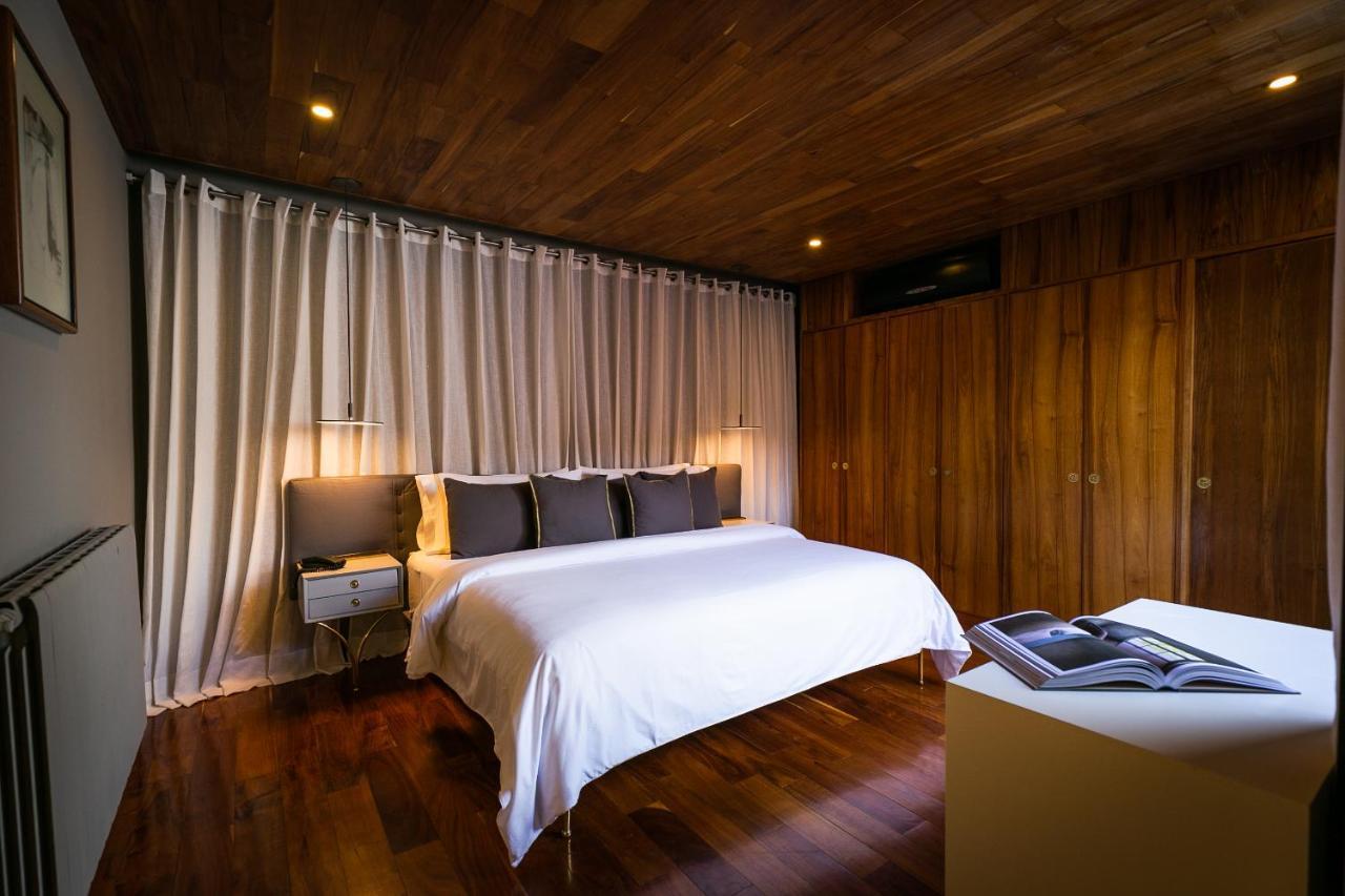 Hotel Dos Casas &