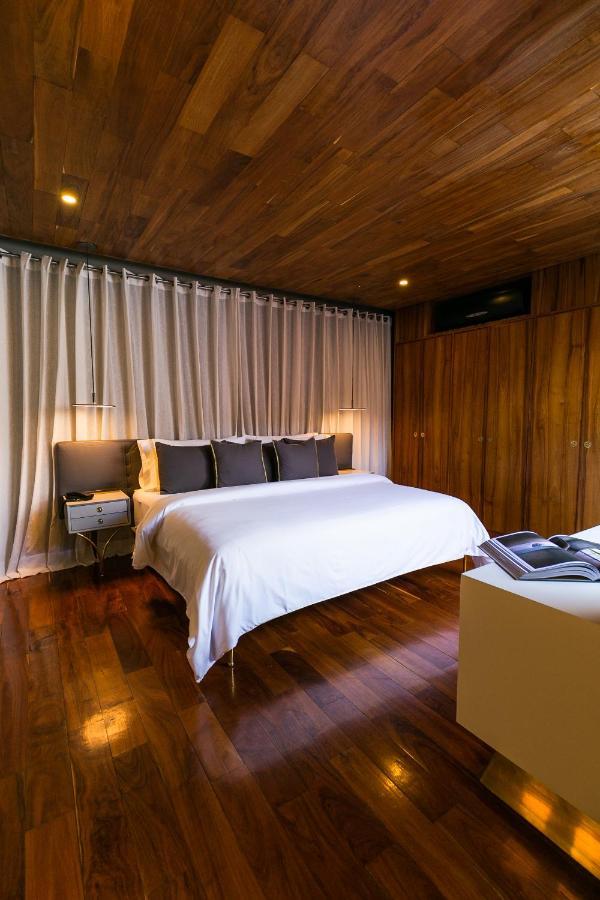 Hotel Dos Casas &