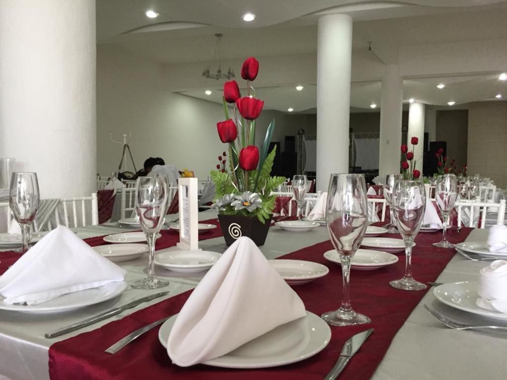 Chiapas Express, Hotel