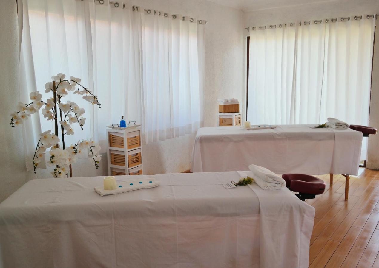 Camino Mexicano & Hotel