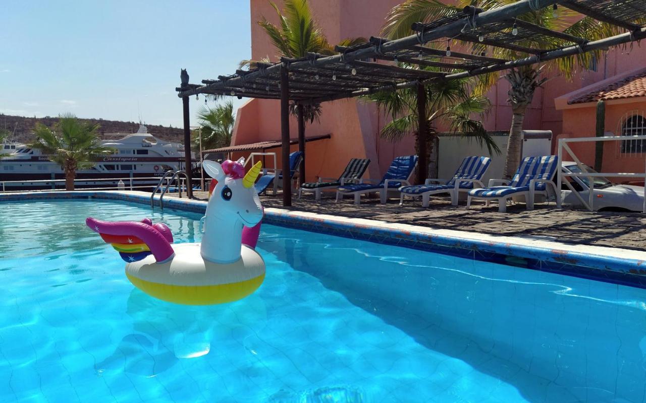 Hotel Club Cantamar & Marina