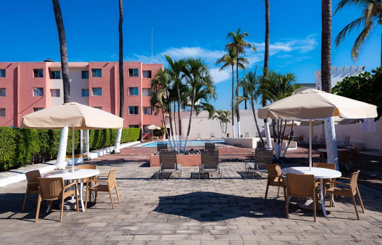 Santa Barbara Hotel 3*