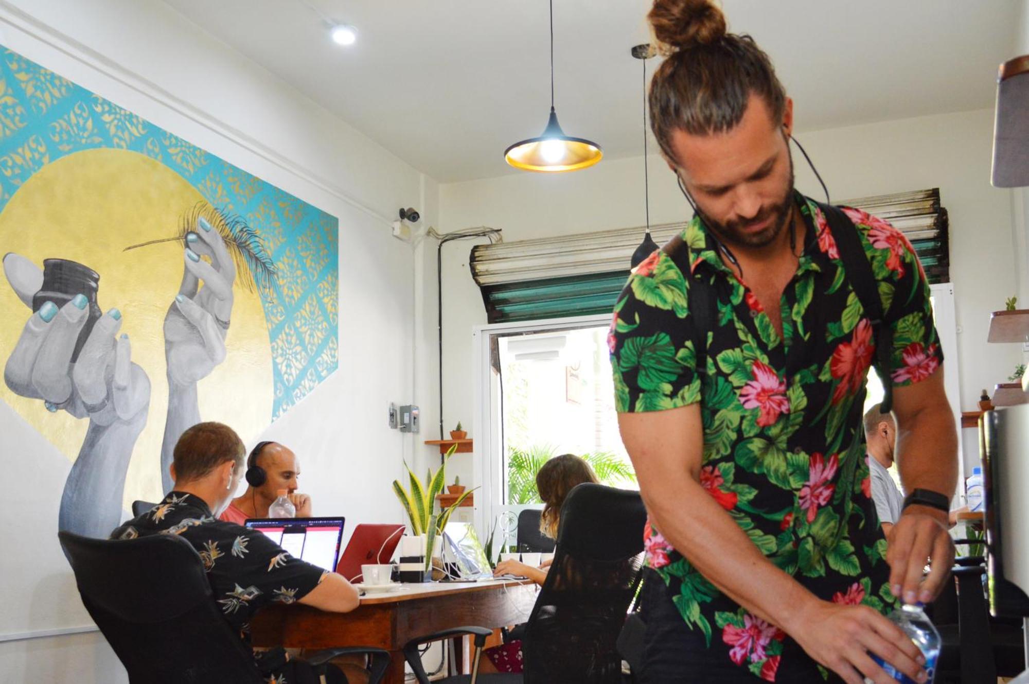 Casa Losodeli & Coworking- Adults Only Hostel *