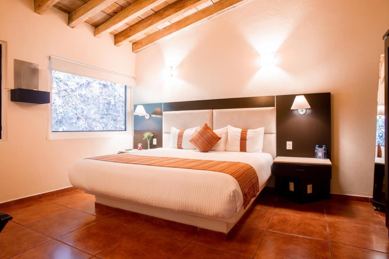 Mision Grand Hotel 4*