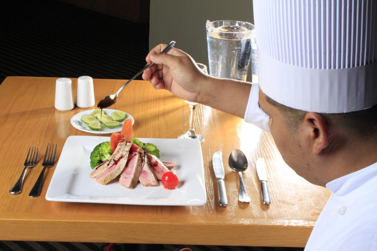 Hotel Crowne Plaza Aeropuerto By Ihg