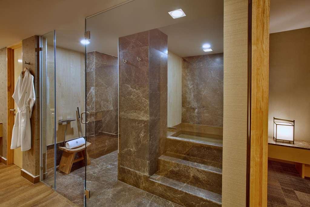 Galeria Plaza Hotel 5*
