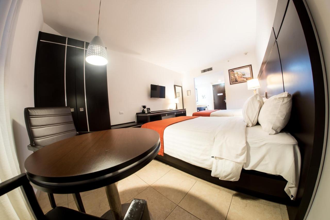 Hotel Oliba 4*