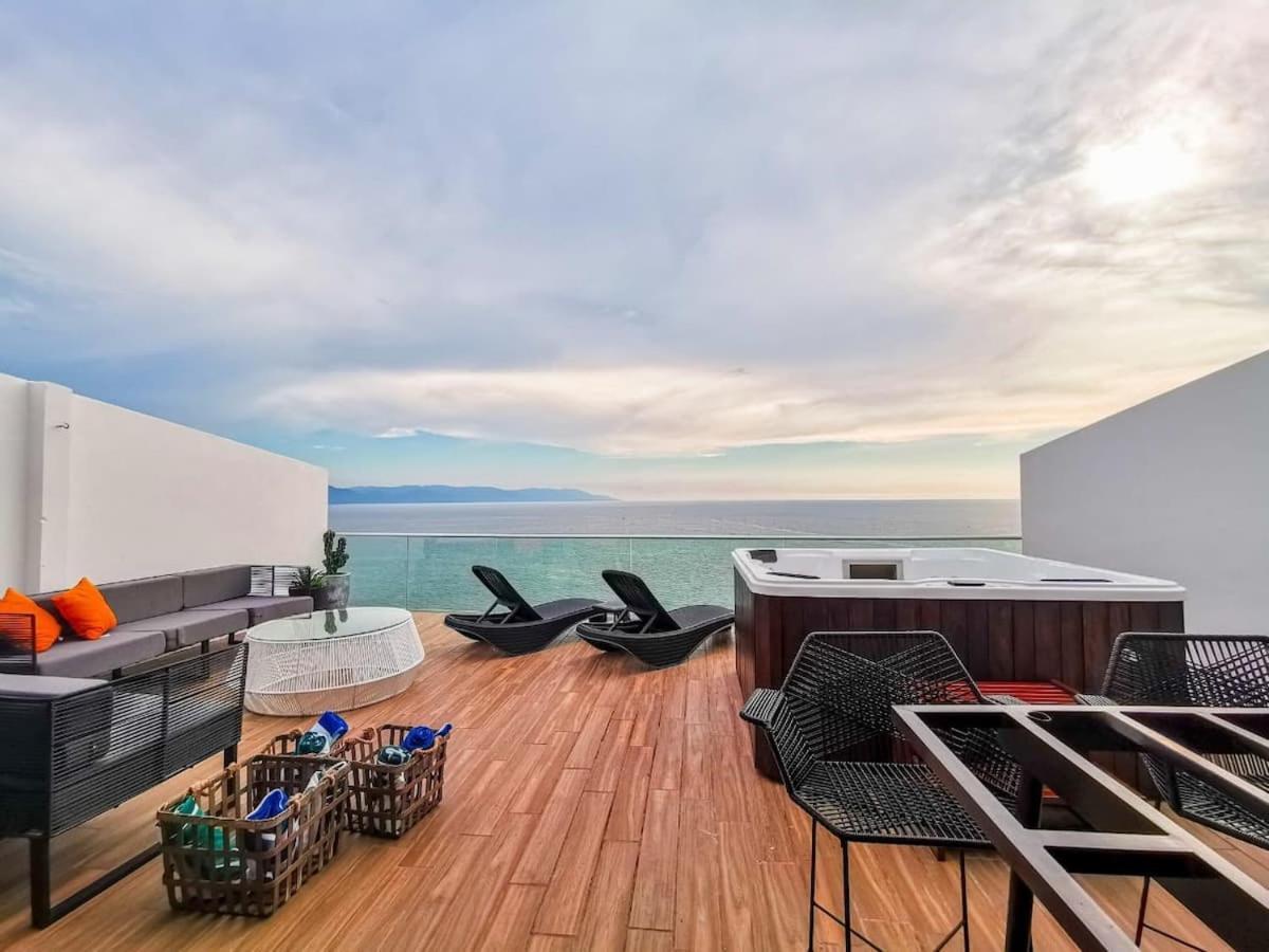 Icon Vallarta- Ph Rooftop With Jacuzzi! Apartment Puerto Vallarta