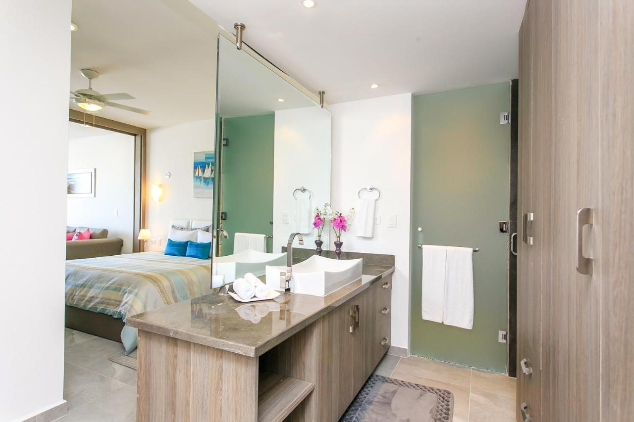 Apartment Stunning Marea With Stellar Oceanview Rooftop Pool! Playa del Carmen