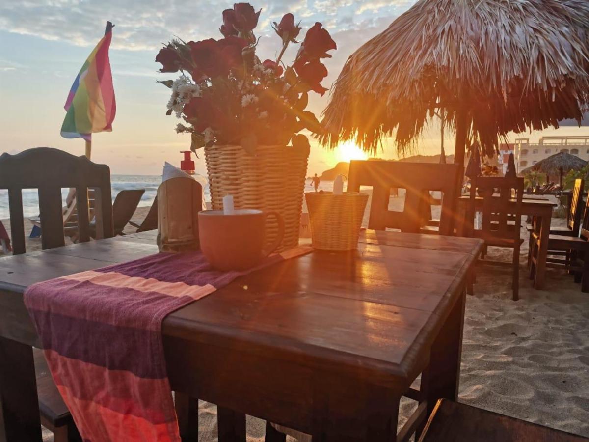 La Maxima & Lgbt Hotel *