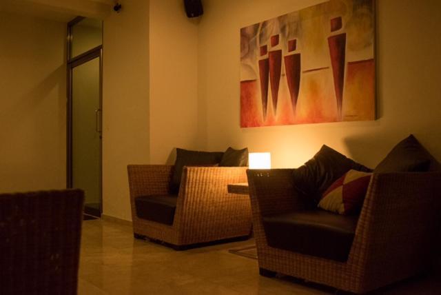 Noor Hotel