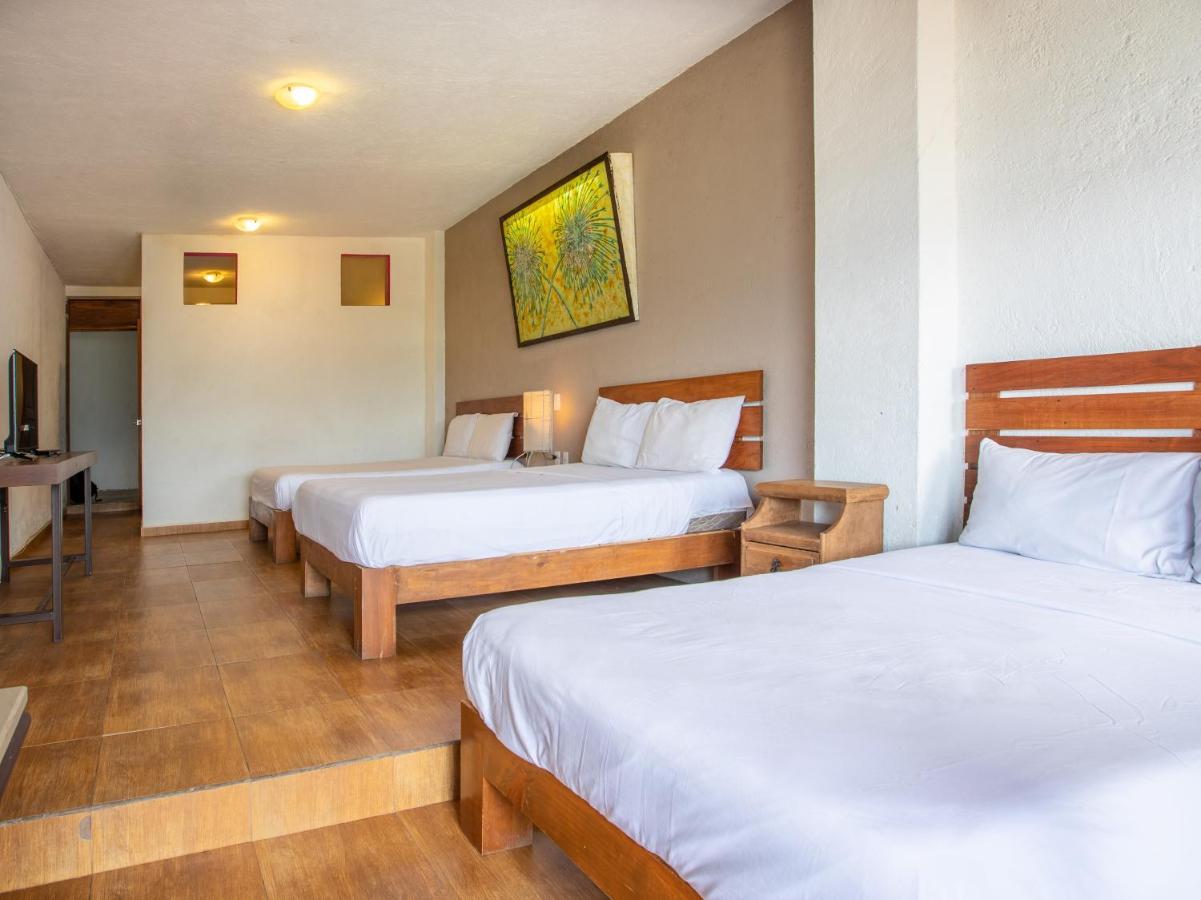 Santa Rosa Hotel