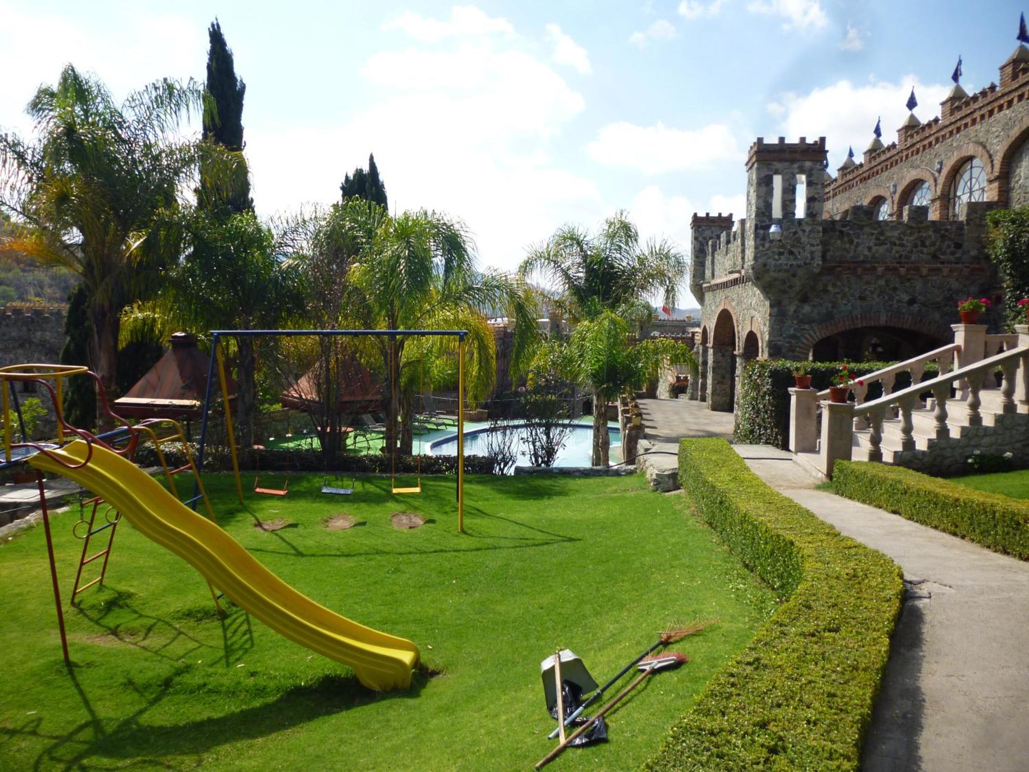 Castillo De Santa Cecilia Hotel