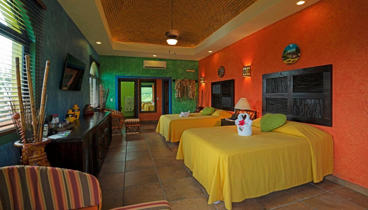 Resort El Corazon Golf & Manzanillo