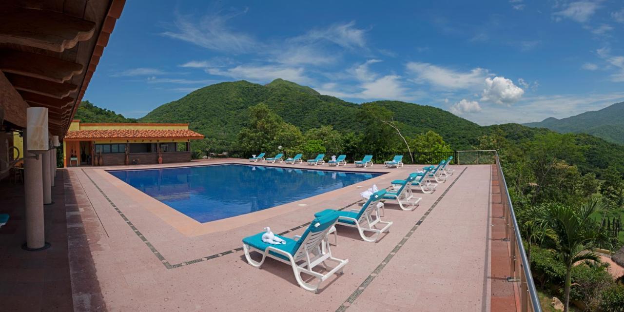 El Corazon Golf & 4*