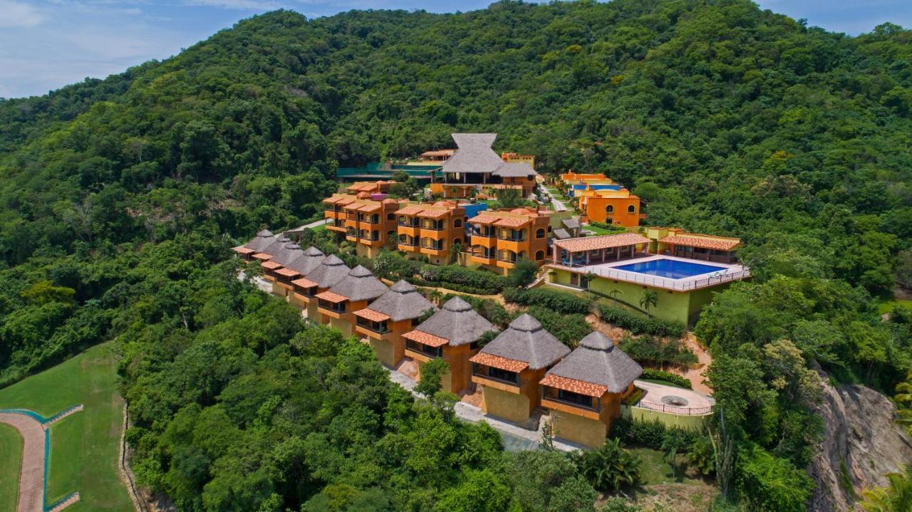 Resort El Corazon Golf & Manzanillo