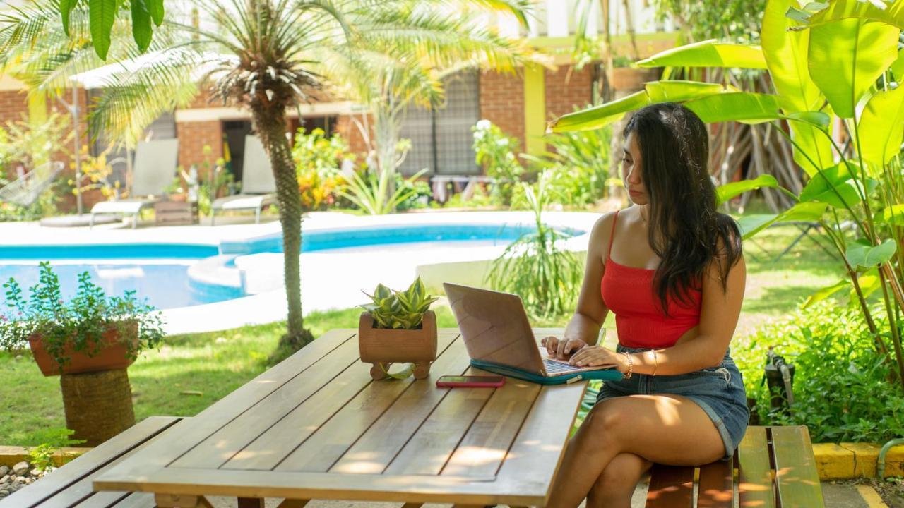 Casa Losodeli & Coworking- Adults Only Hostel