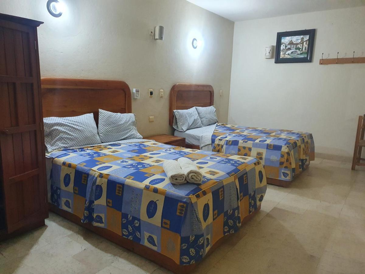 Kootznoowoo Hotel
