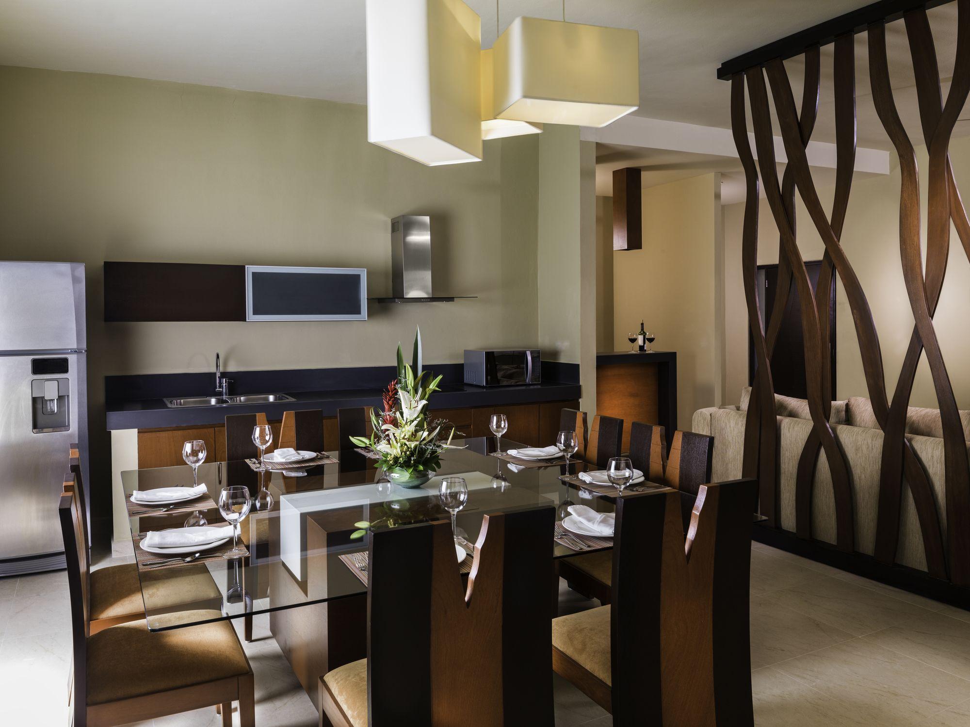 Resort Generations Riviera Maya Family Catamaran, Water Park & Inclusive