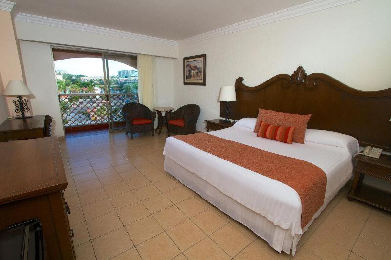 Resort Royal Solaris Cabos