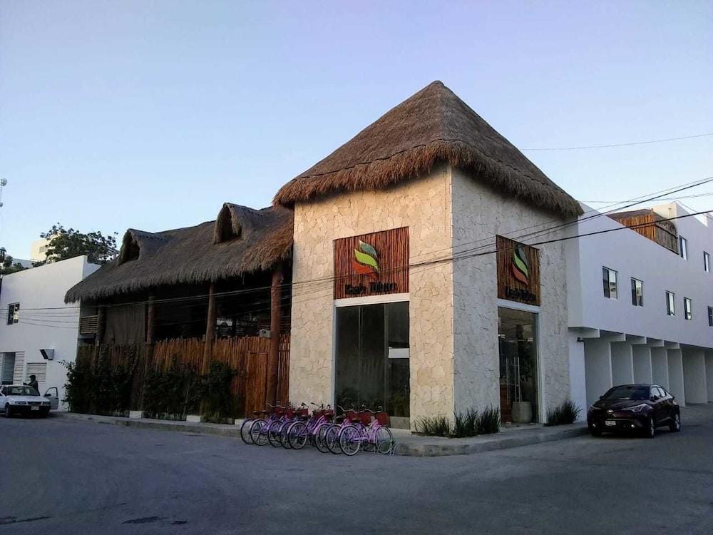 Hotel Kaab 4*