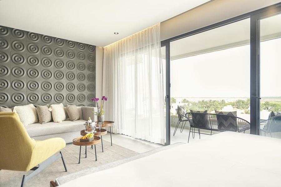 Romarley Beach House Hotel