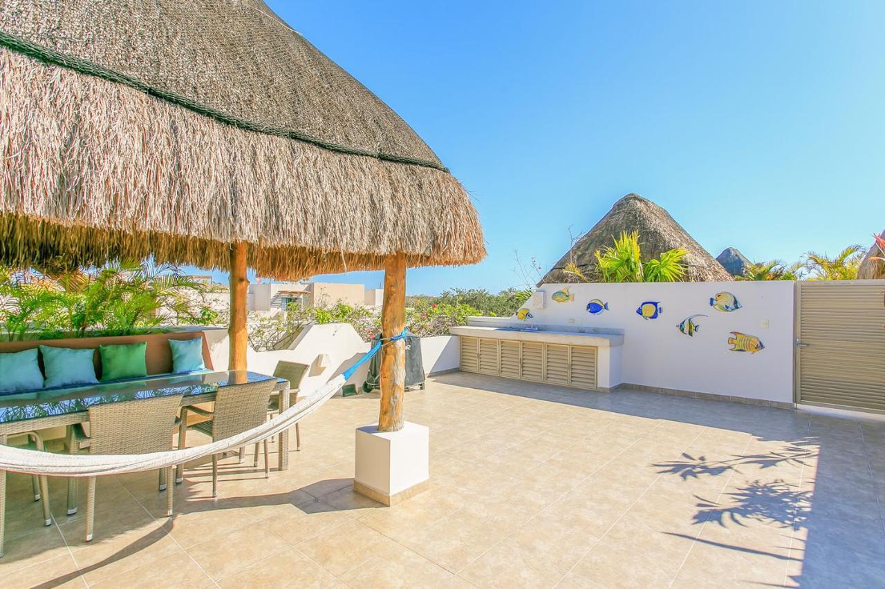 Perfectly Situated Between The Beach & Town By Stella Apartment *