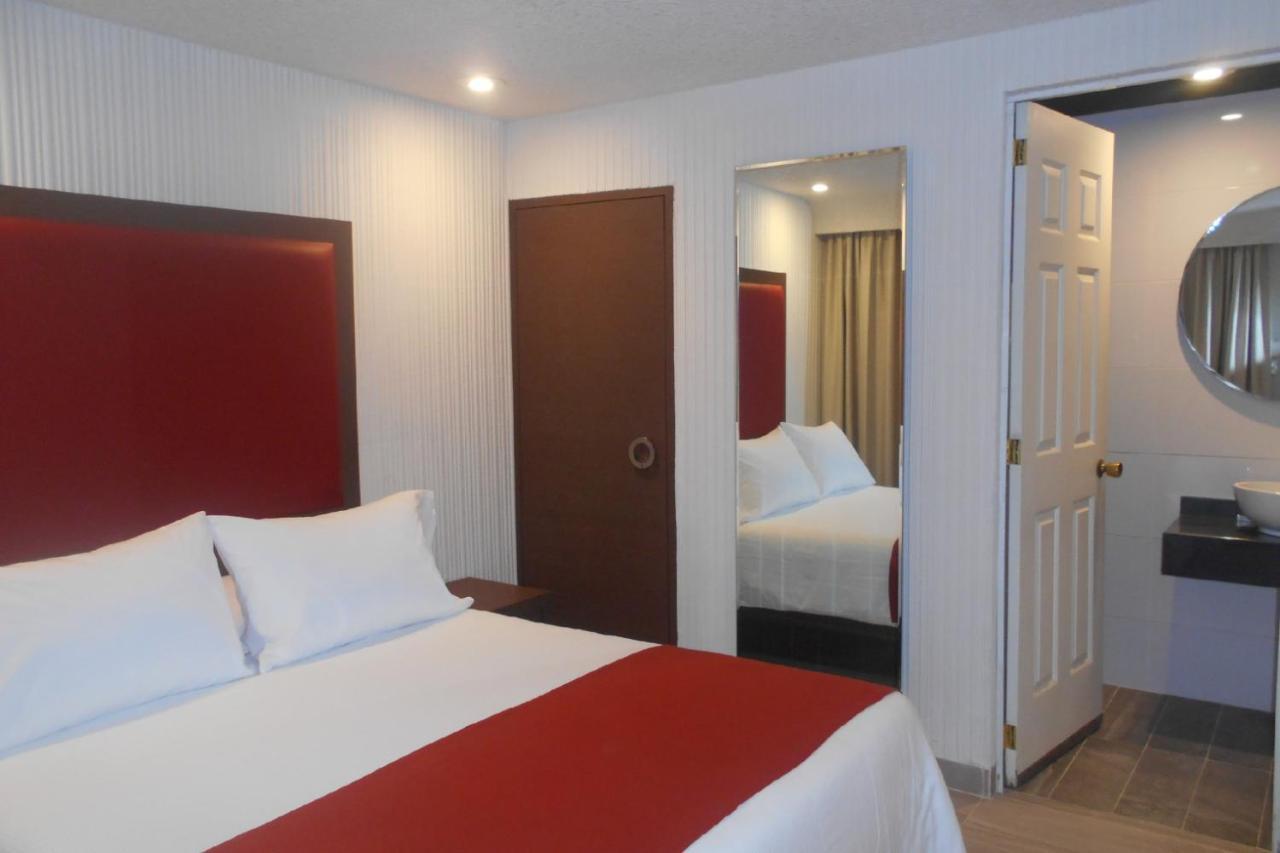 Puente Real Hotel