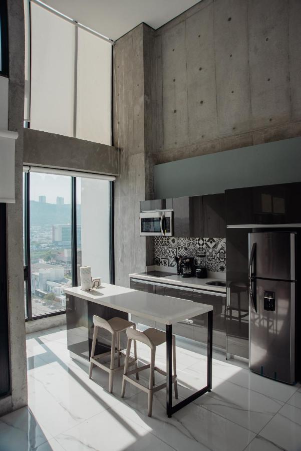 Luxury Loft Living At Landmark High Rise Apartment