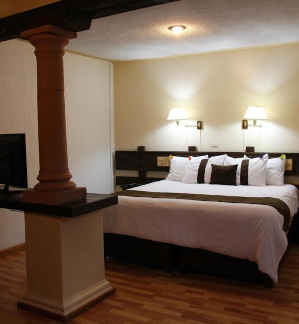 Hotel Mision 4*