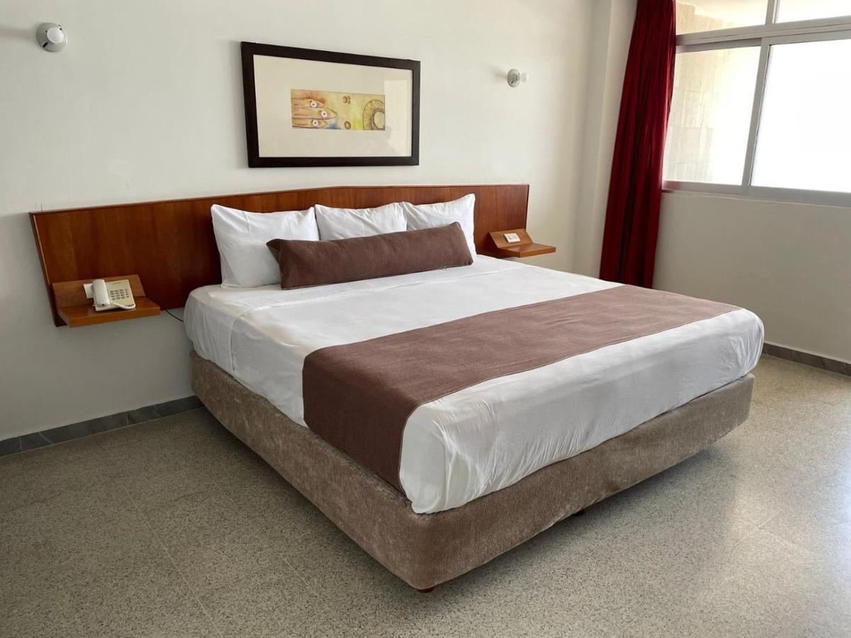 Royalty Hotel 3*