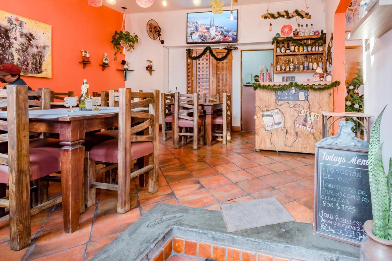 Bed & Breakfast Rosa Morada Tlaquepaque