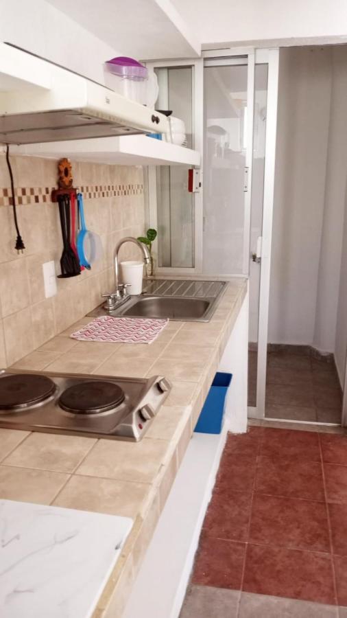 La Vivienda Guest house *