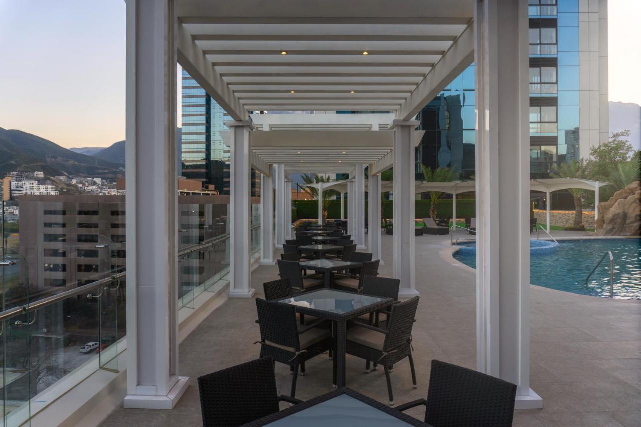 Safi Royal Luxury Metropolitan