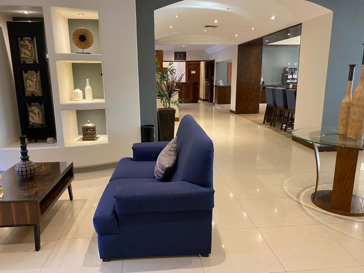 Western Aeropuerto 4*