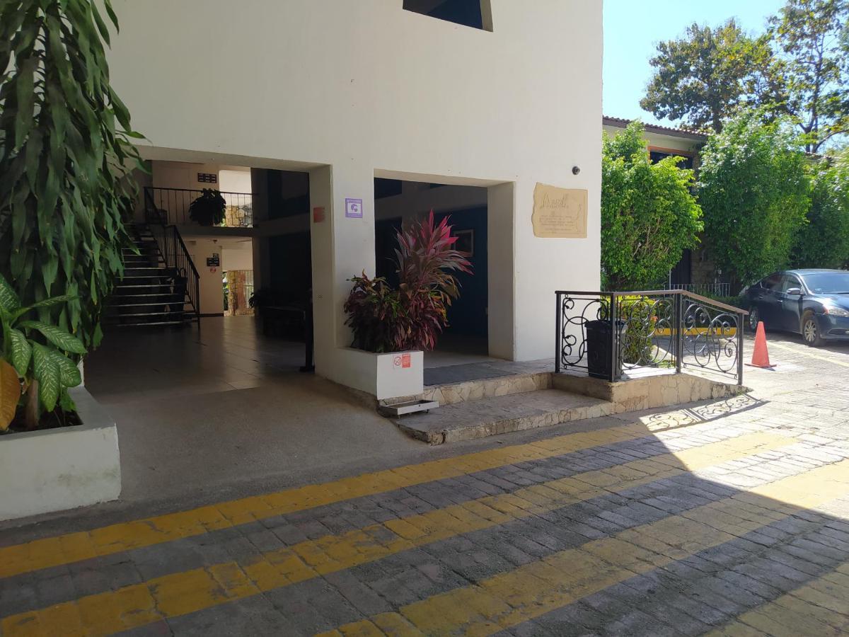 Plaza Hotel 4*