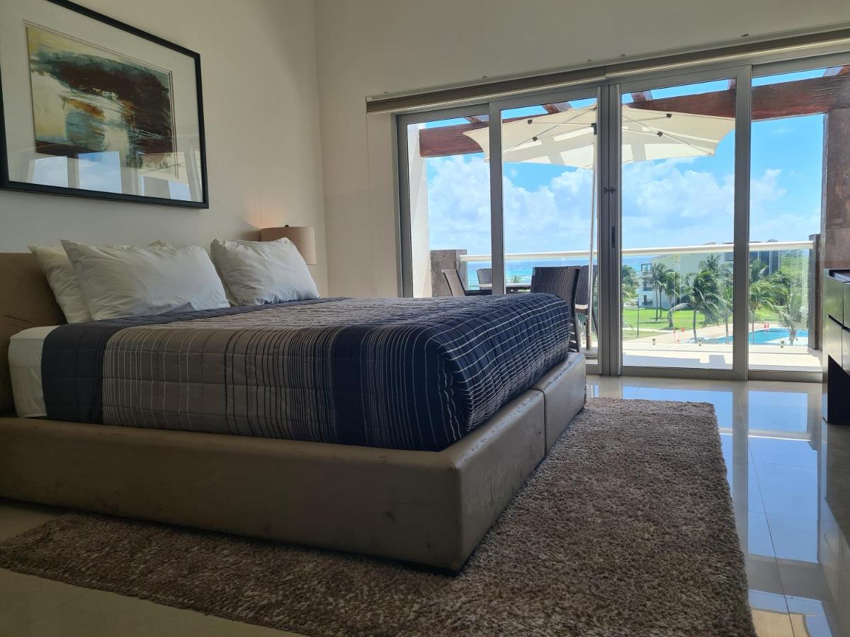 Luxury Ocean View Penthouse And Private Club * Playa del Carmen