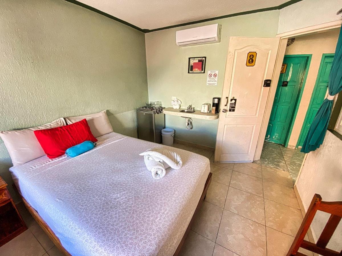 Paso Del Sol Inn 2*