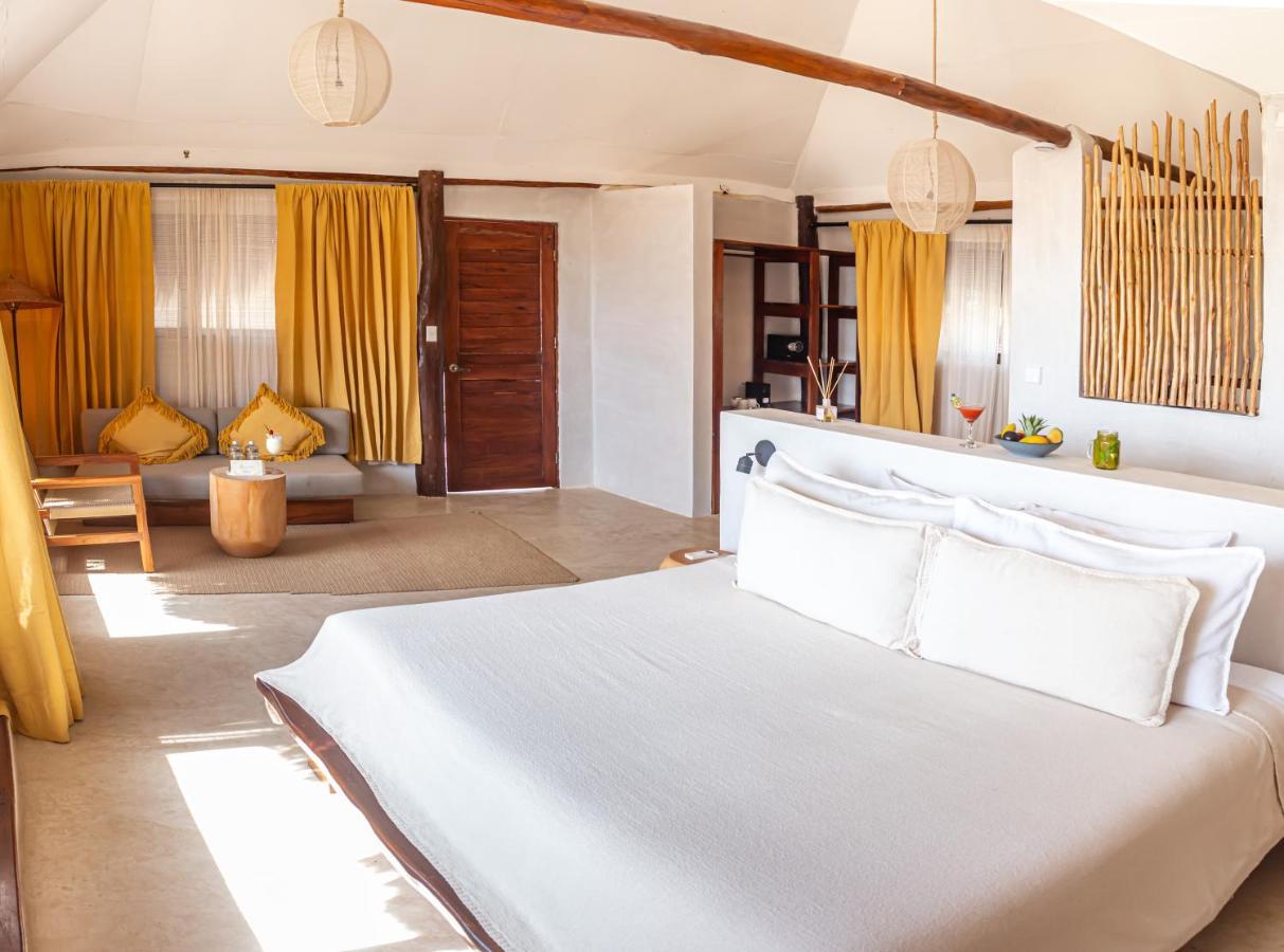 Dune Boutique Located At The Party Zone (adults Only) Tulum