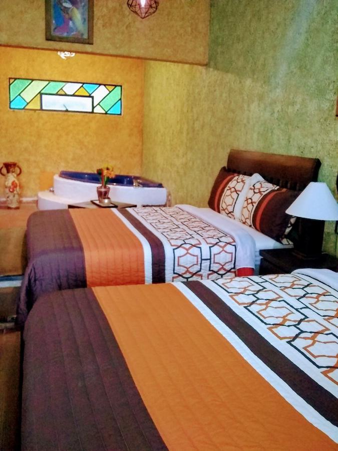 Hotel La Escondida