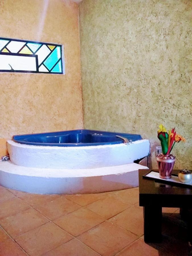 Hotel La Escondida