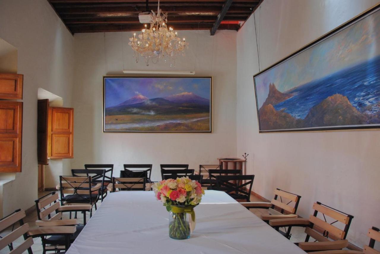 Meson De La Merced Boutique Patio &
