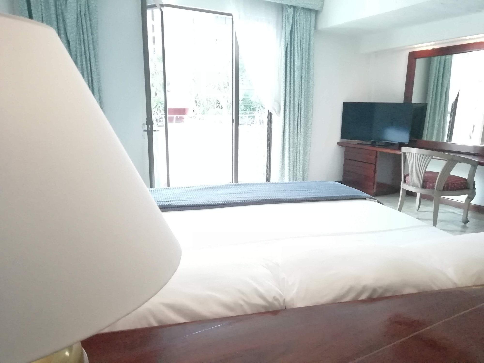 Hotel Costa Blanca Cancun