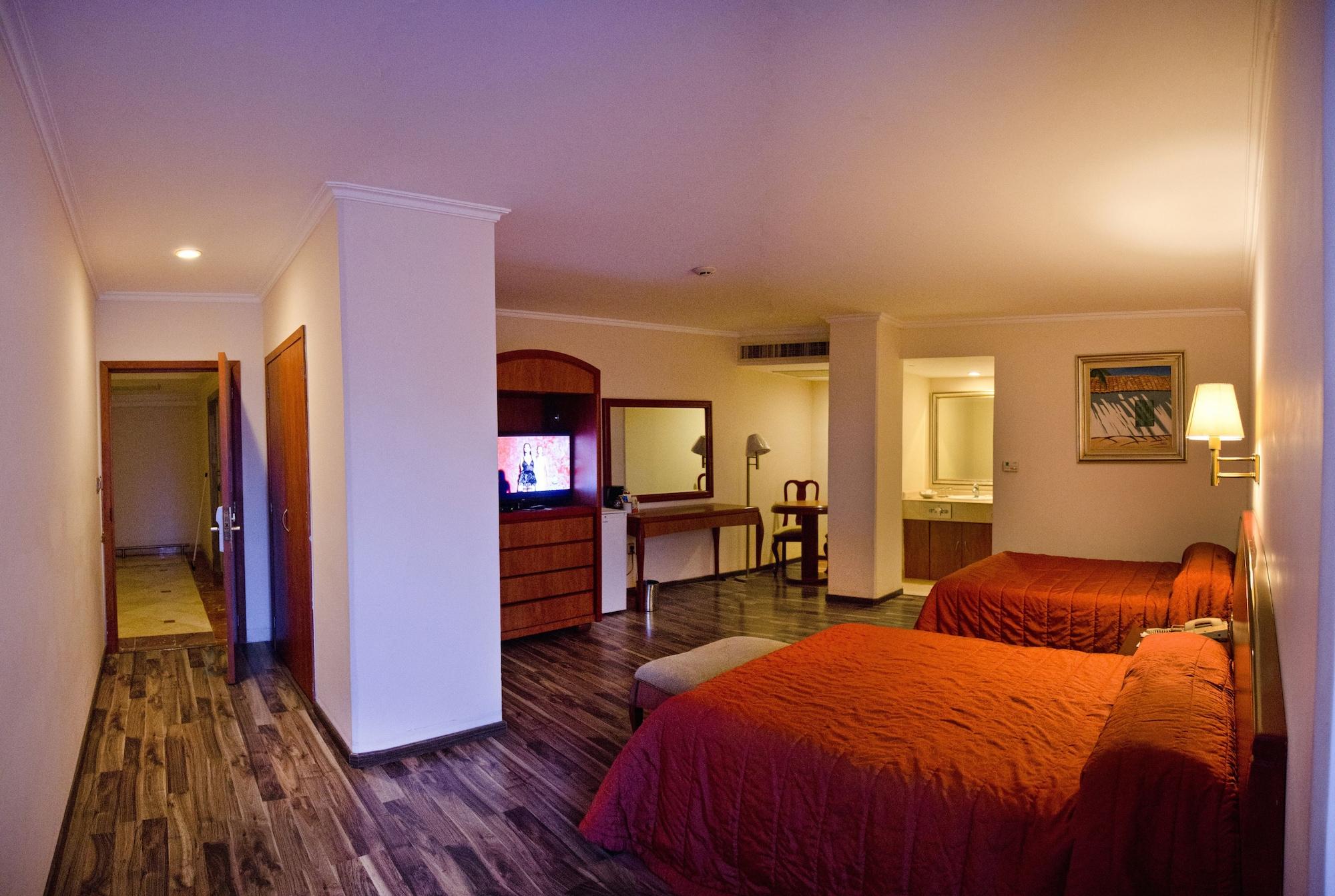 Hotel Gran Diligencias 5*