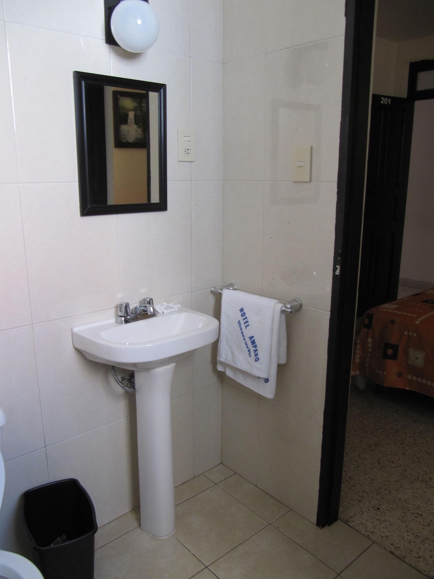 Amparo Hotel 2*