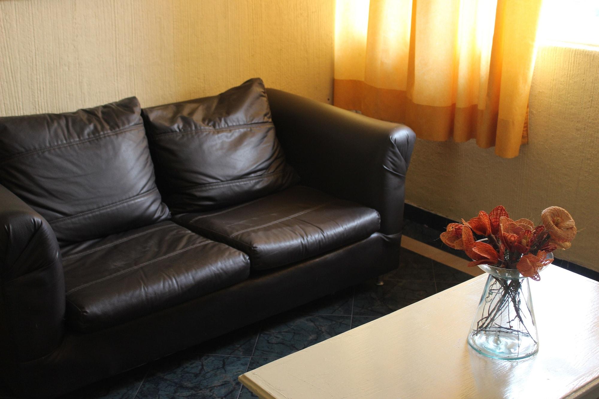 Capital O Nueva Galicia, Guadalajara Centro Downtown 4*