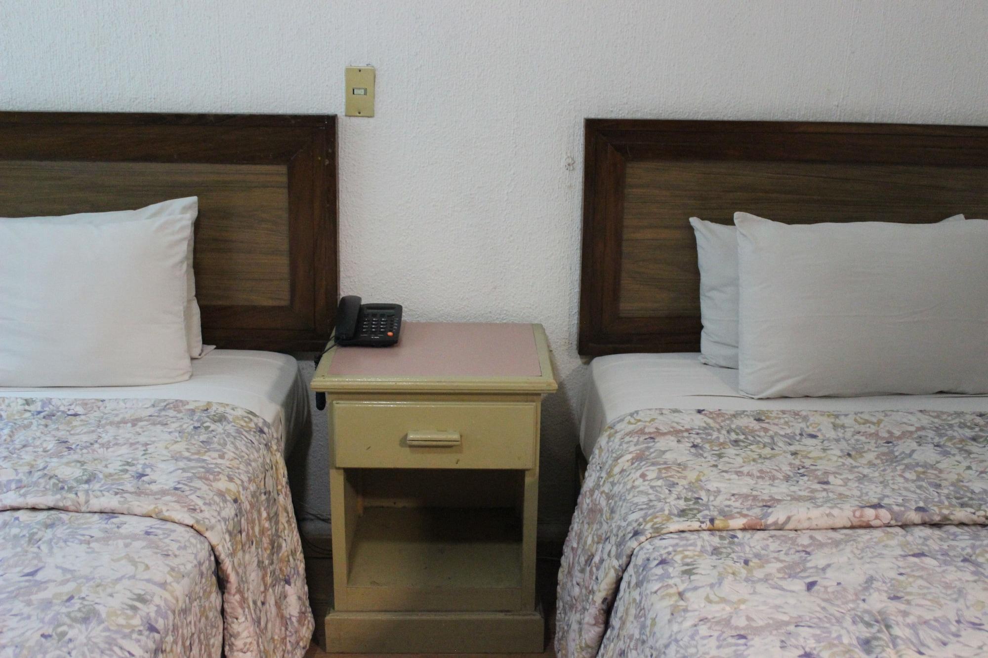 Capital O Nueva Galicia, Guadalajara Centro Downtown 4*