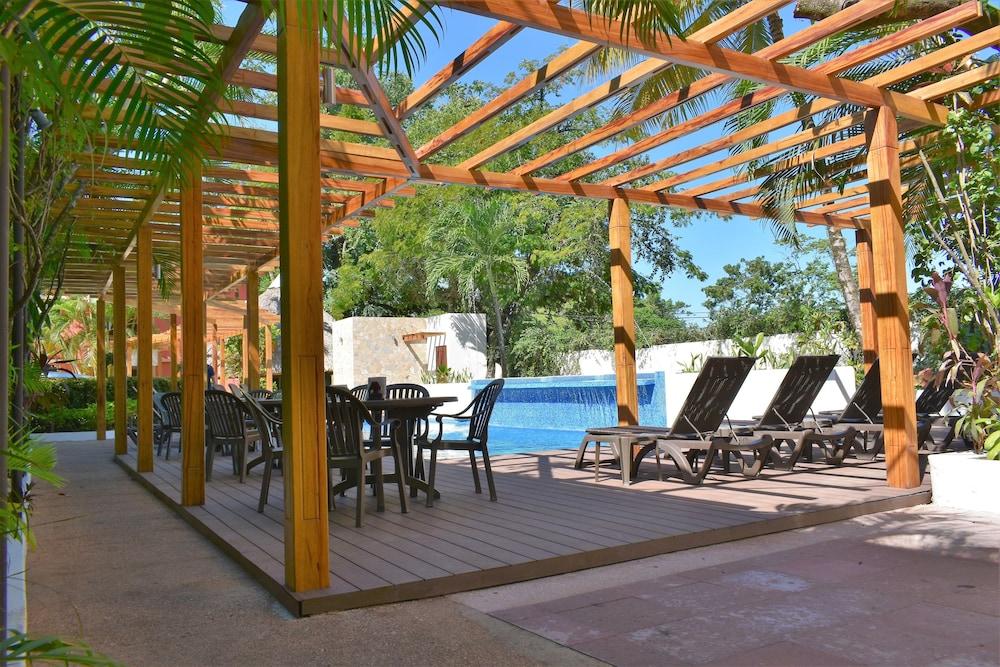 Hotel Maya Tulipanes