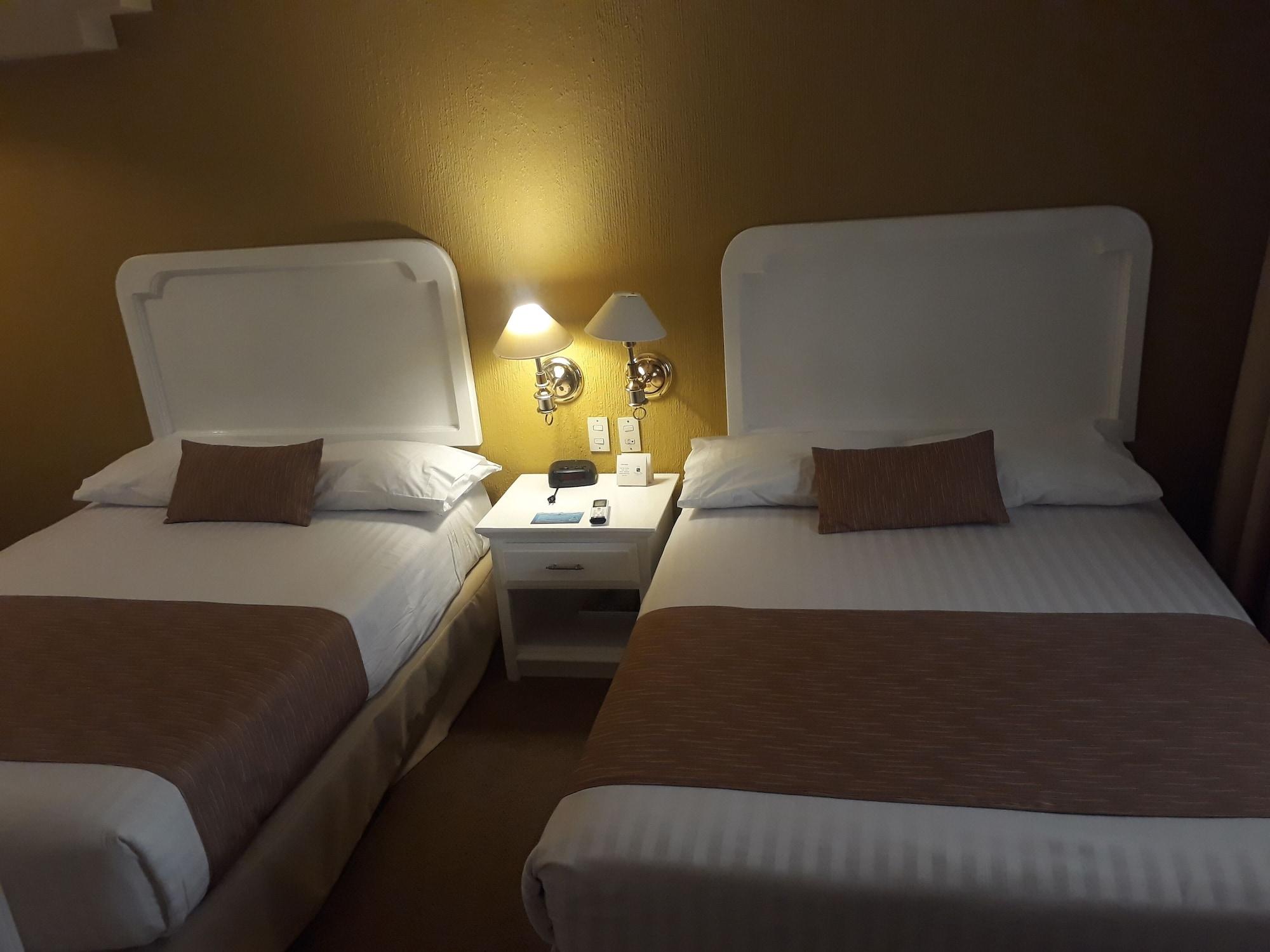 Country Plaza Hotel
